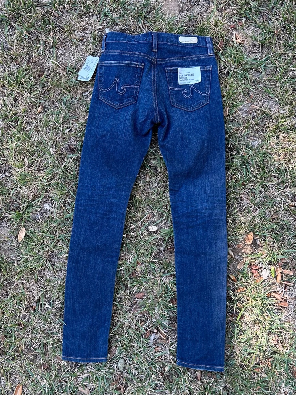 NWT AG Adriano Goldschmied/Anthropologie frayed "Farrah Skinny" jeans - Size 25R - Picture 4 of 4